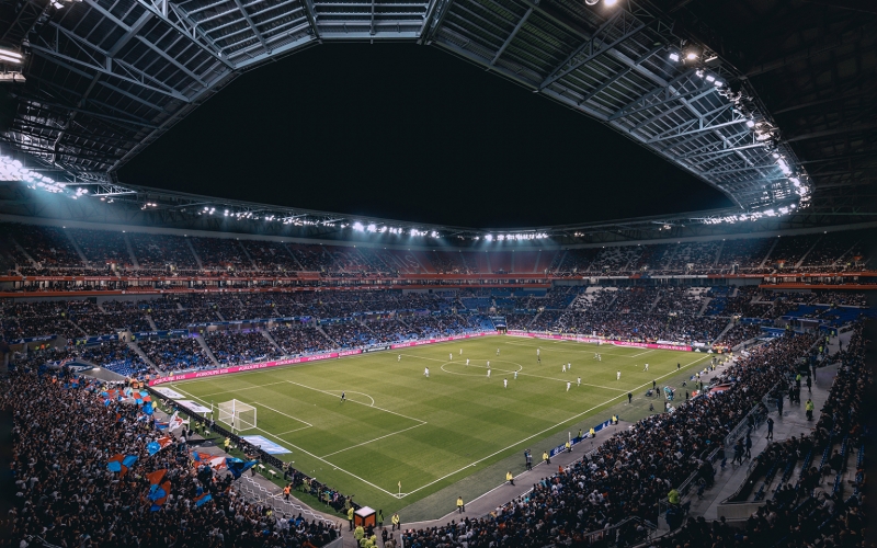 Число заражений COVID-19 в России упало до минимума с середины октября