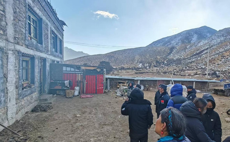 Число жертв землетрясения в Китае выросло до 95