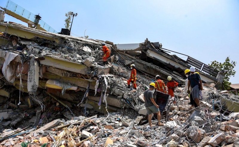 Число жертв землетрясения в Мьянме превысило 2 тыс. человек