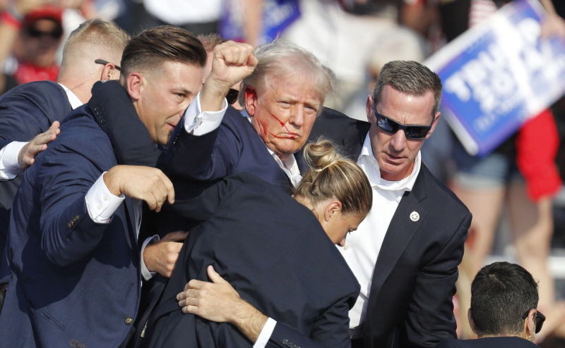 CNN раскрыл детали разговора Байдена и Трампа после покушения