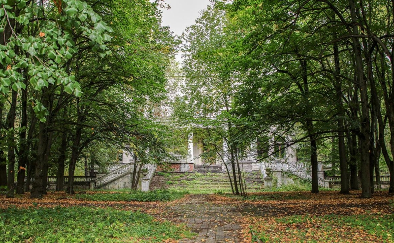 Дачу Сталина купила связанная с семьей экс-губернатора Кубани компания