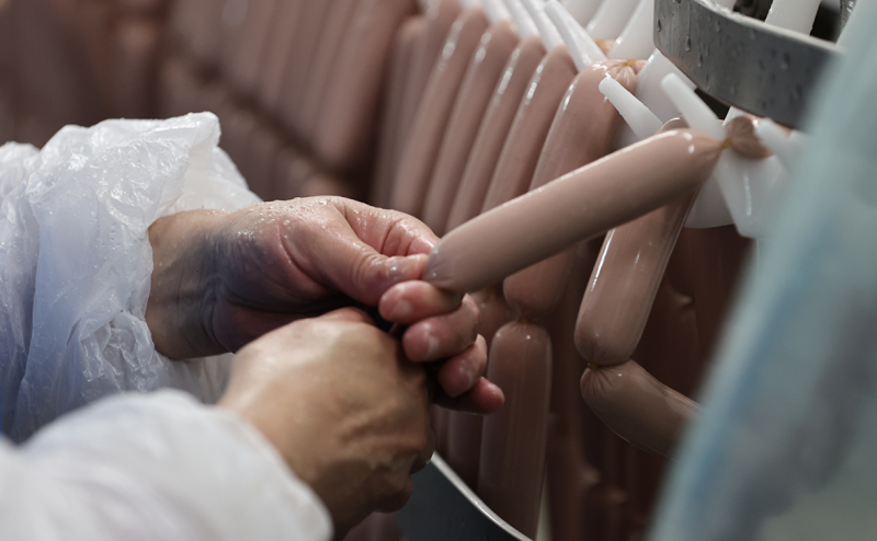 Данкверт разоблачил способы подмены мяса в детских сосисках