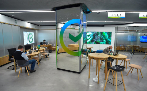 Данные желающих взять кредит в банке «Дом.РФ» выставили на продажу