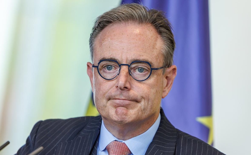 Де Вевер исключил использование активов России без условий Бельгии