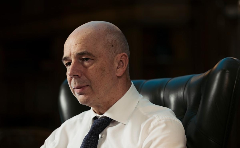 Дефицит бюджета в феврале сократился вдвое