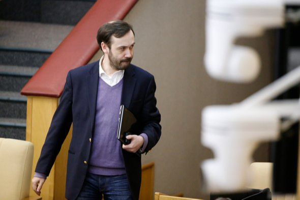 Депутат Госдумы ответил на требование генпрокурора лишить его