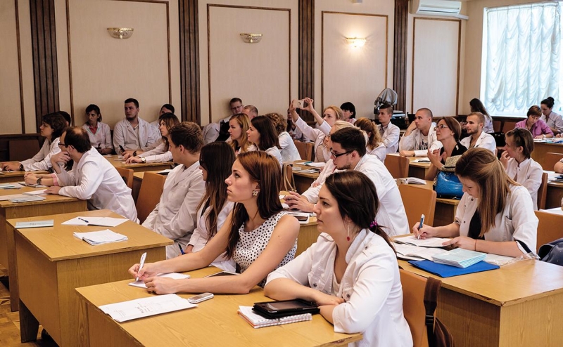 Депутаты предложат ужесточить правила поступления в вуз после колледжа