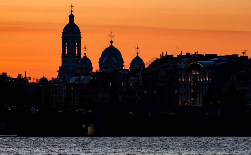 Депутаты решили закрепить православные кресты на гербе России