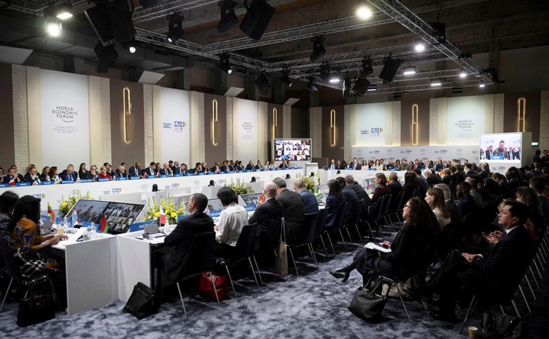 Дерипаска не увидел перспектив мира для Украины до мая 2025 года