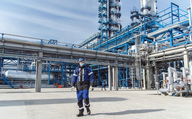 Дюков предупредил о риске дефицита бензина и дизеля