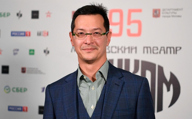 Дмитрий Певцов попрощался с «Ленкомом»