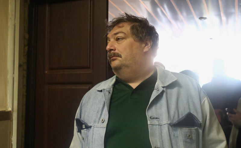 Дмитрия Быкова объявили в международный розыск