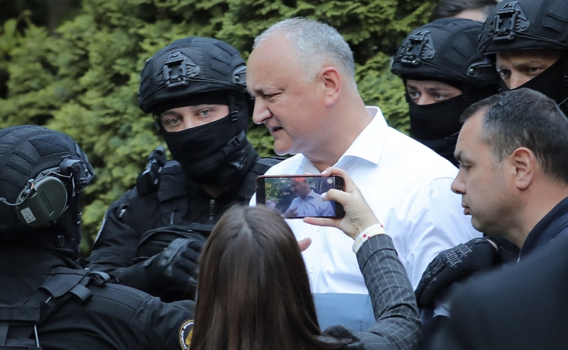 Додона арестовали на 30 дней