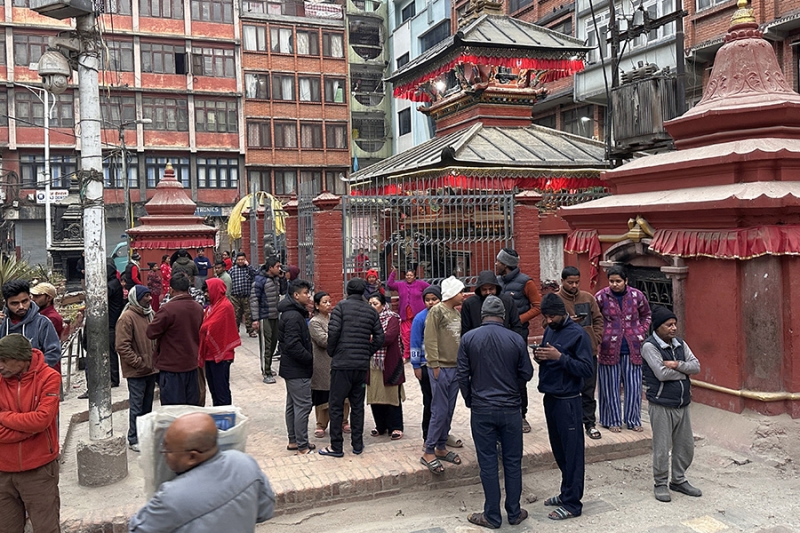 Доступ к Эвересту закрыли для туристов после землетрясения в Тибете