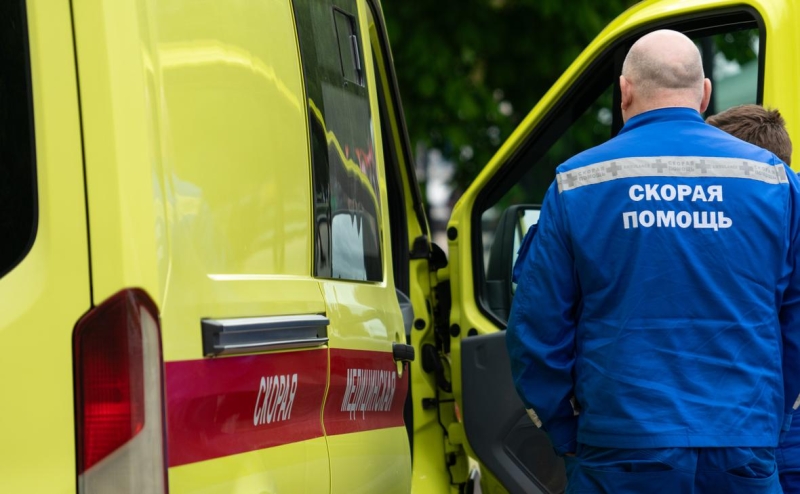 Дрон ВСУ ударил по инфекционному корпусу Рыльской больницы