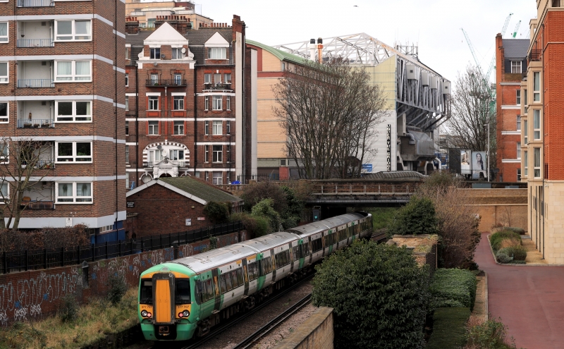 Два поезда столкнулись в окрестностях английского Солсбери
