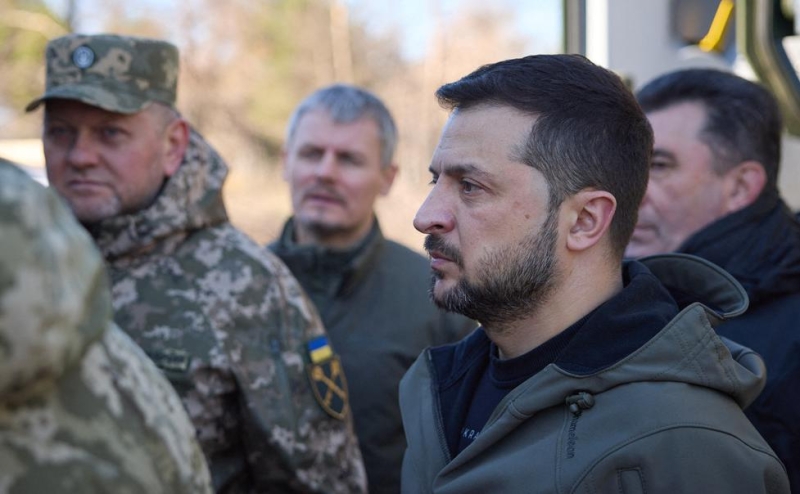 Economist объяснил конфликт Зеленского и Залужного провалом