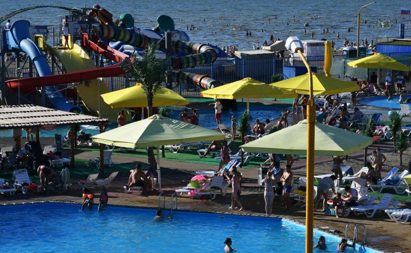 Ейск вместо Анапы и монастыринг: как отдыхают в России этим летом