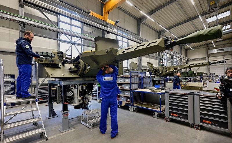 ЕК допустила отправку доходов от активов России на оружие для Украины