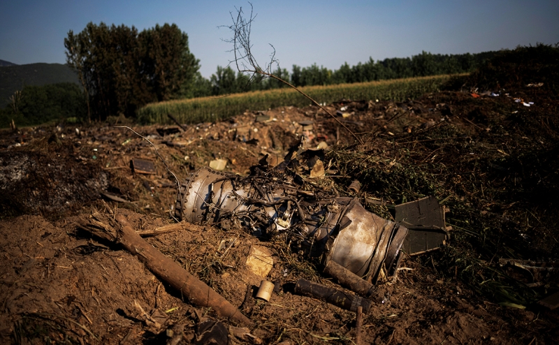 Экипаж разбившегося в Греции Ан-12 сообщал о пожаре в двигателе