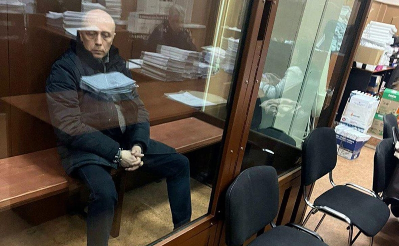 Экс-борцу с коррупцией в ФТС передавали деньги через почтовый ящик