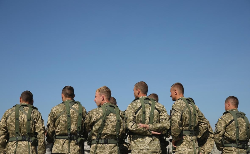 Экс-чиновник СНБ США предложил немедленную мобилизацию 300 тыс