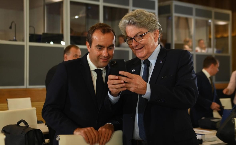 Экс-комиссар ЕС Бретон заявил о хищниках вокруг союза после санкций