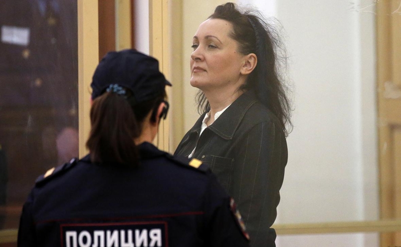 Экс-судью приговорили к 10 годам по делу матери главаря банды Цапков