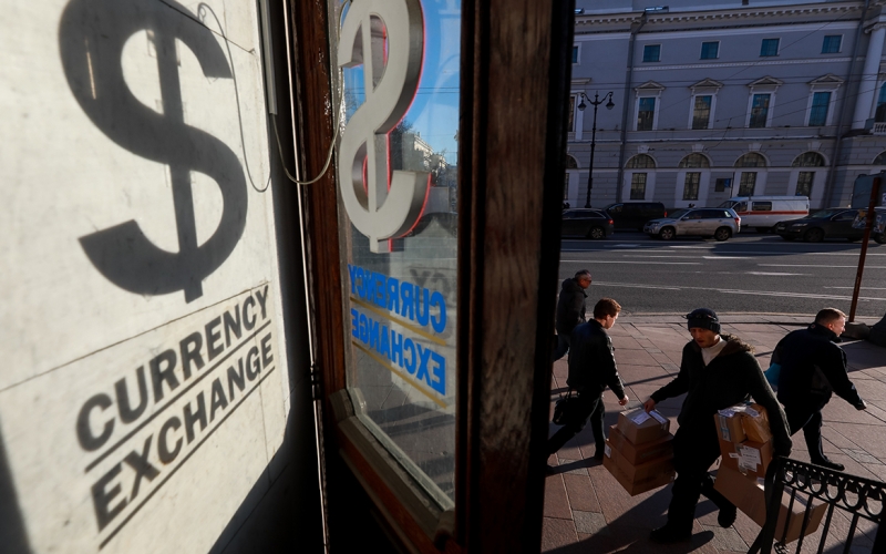 Эксперты и дипломаты Bloomberg усомнились в успехе Макрона в Москве