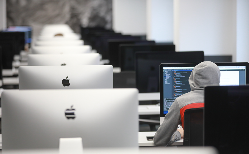 Эксперты описали новые тренды на рынке труда из-за частичной