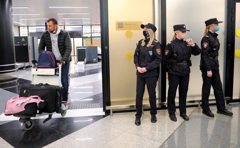 Эксперты предупредили об увеличении времени досмотров в аэропортах