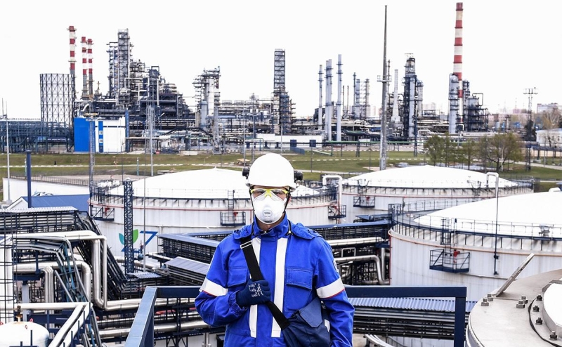 Эксперты РАН назвали три уязвимости экономики России на примере Ирана