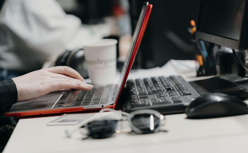 Эксперты сообщили о снижении доли работодателей, повысивших зарплаты