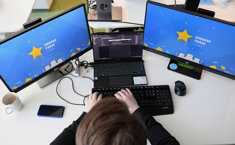 Эксперты составили топ вузов в ИТ-сфере по размеру зарплат выпускников