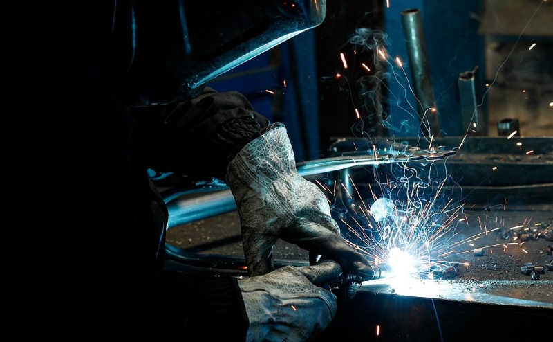 Эксперты выявили редкий &laquo;фронтальный подъем&raquo; в обрабатывающих отраслях