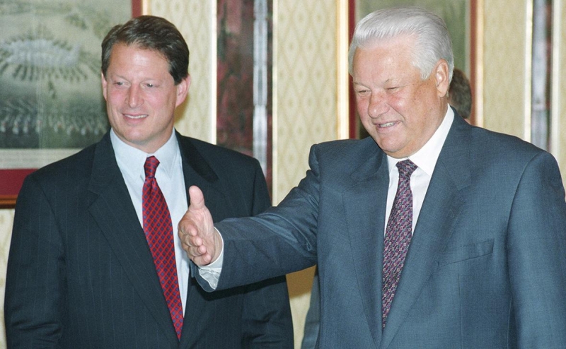 Ельцин предупреждал Клинтона о «большой ошибке» в Европе