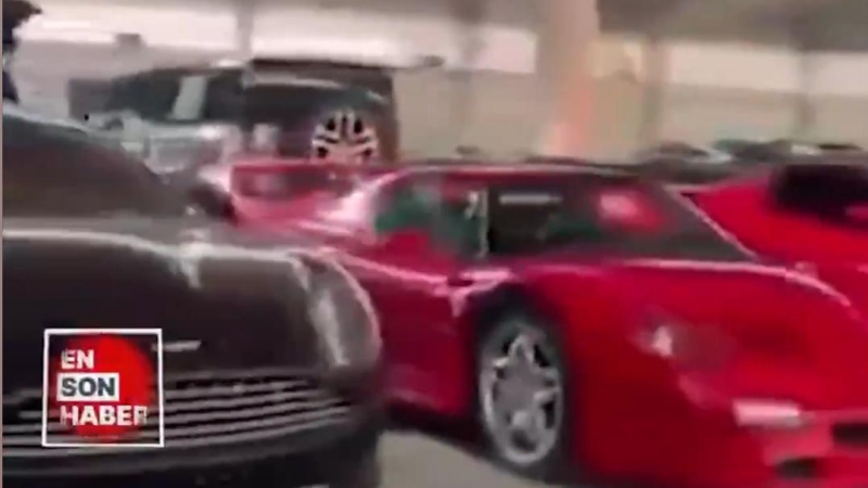 Ensonhaber показала кадры с люксовыми автомобилями из гаража Башара