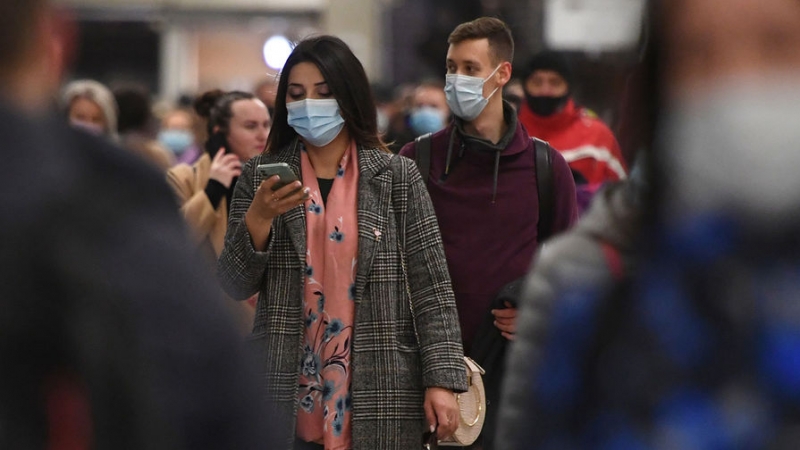 Эпидемиолог назвала условие для отмены масочного режима