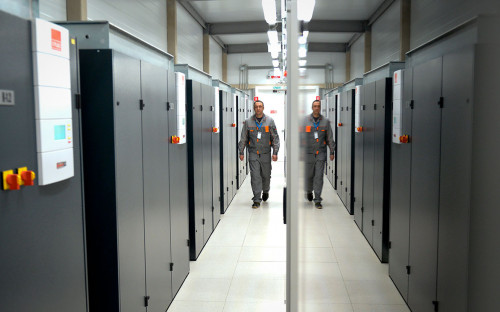 «ЭР-Телеком Холдинг» решил купить долю в бизнесе дата-центров