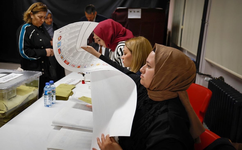 Эрдоган начал терять победу в первом туре после подсчета 92% голосов