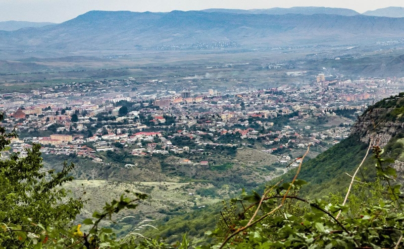 Ереван заявил о сносе памятников советским ветеранам в Карабахе