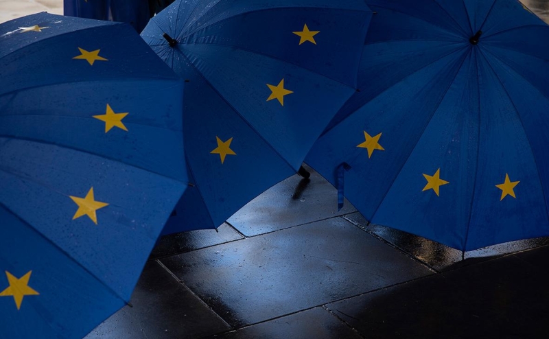 ЕС не стал продлевать антироссийские санкции против трех человек