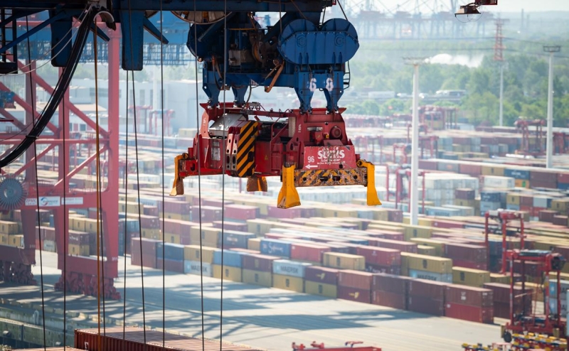 ЕС отказался от пошлинных мер против США после &laquo;ужасной&raquo; сделки с