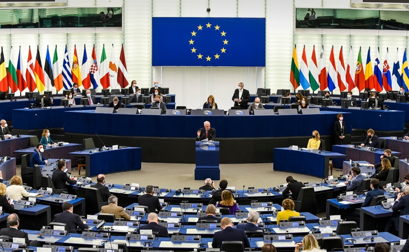 ЕС решил ввести санкции против 14 бизнесменов и 146 сенаторов из России