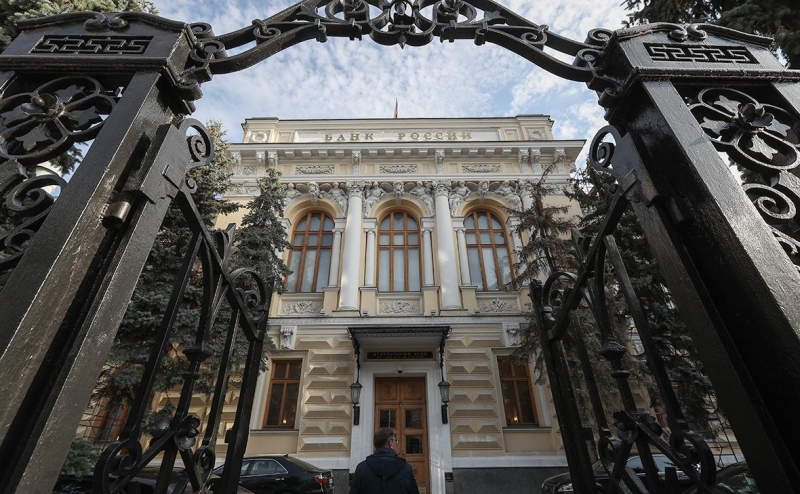 ЕС ввел санкции против российского аналога SWIFT. Что важно знать