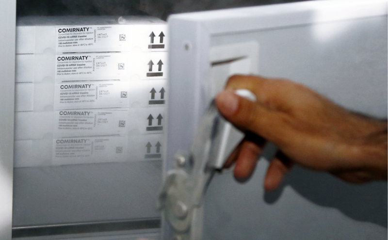 ЕС заявил о наличии достаточного числа доз для вакцинации 70% взрослых