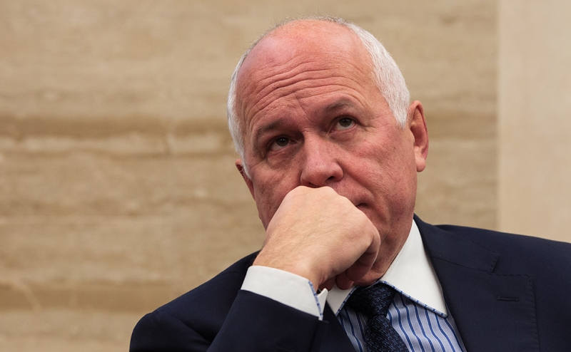 «Если будем строить трубу, нам труба». О чем говорили на завтраке «Сбера»