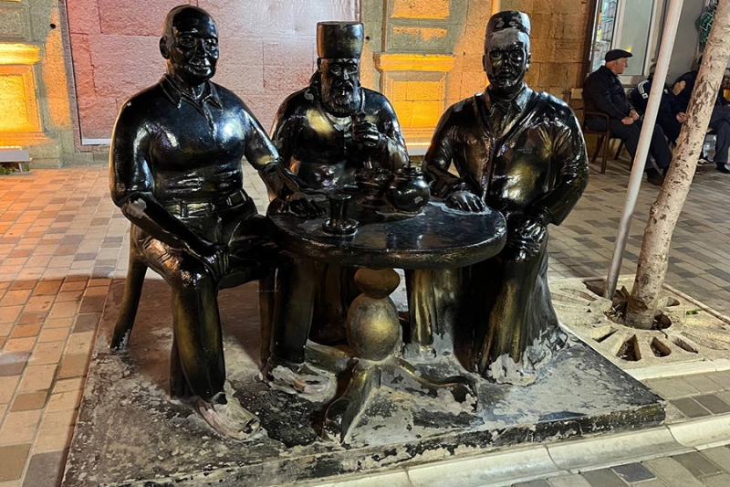 «Это же наши люди». Как евреи и мусульмане живут в одном дворе