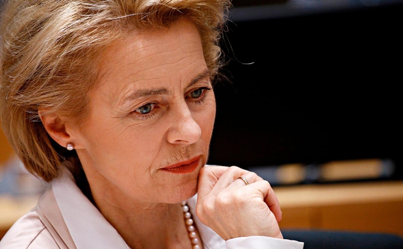 Европарламент отклонил вотум недоверия Урсуле фон дер Ляйен