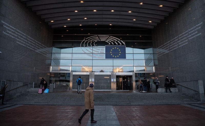 Европарламент принял резолюцию с призывом дать Киеву все, что нужно